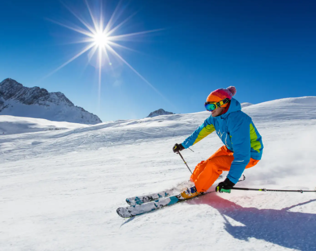 Lee más sobre el artículo ESQUÍ Y SNOW. LAS 5 PARTES DEL CUERPO QUE MÁS LESIONES SUFREN